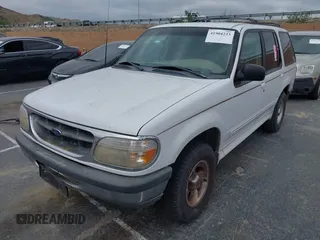 1998 Ford Explorer XL z VIN 1FMZU32E6WZB42875, wystawiony jako IAAI lot #41904223 z przebiegiem 265 981 mil mil oraz . Historia ofert i sprzedaży dostępna na DreamBid. Obrazek 2.