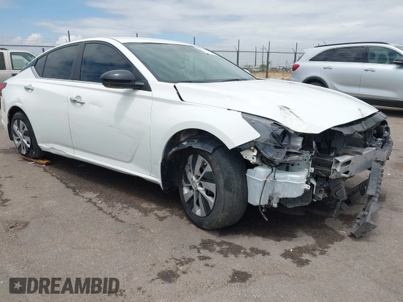 2019 Nissan Altima S with VIN 1N4BL4BV2KC171081, listed as a IAAI auction lot 42142170 with 52,942 mi miles and . Bid and sale history available at DreamBid. Image 1.
