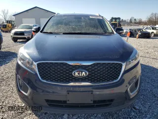 2018 Kia Sorento LX with VIN 5XYPGDA3XJG387632, listed as a Copart auction lot 48312535 with 125,112 mi miles and Clean Title. Bid and sale history available at carsss.com. Image 5.
