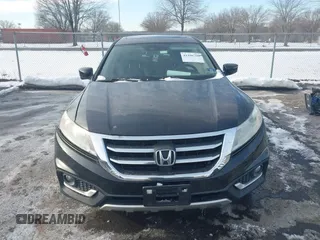 2013 Honda Crosstour EX-L z VIN 5J6TF3H59DL001546, wystawiony jako IAAI lot #41396790 z przebiegiem 168 255 mil mil oraz . Historia ofert i sprzedaży dostępna na DreamBid. Obrazek 6.