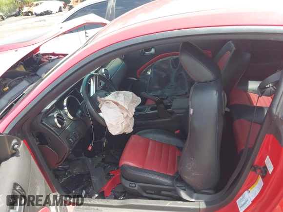 2008 Ford Mustang GT Deluxe with VIN 1ZVHT82HX85189053, listed as a IAAI auction lot 42161126 with Not provided miles and . Bid and sale history available at DreamBid. Image 5.