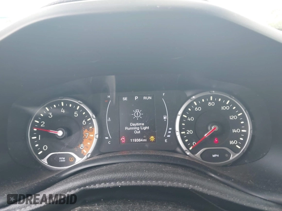 2017 Jeep Renegade Latitude with VIN ZACCJABB2HPG07439, listed as a IAAI auction lot 42092602 with 119,364 mi miles. Bid and sale history available at carsss.com. Image 7.