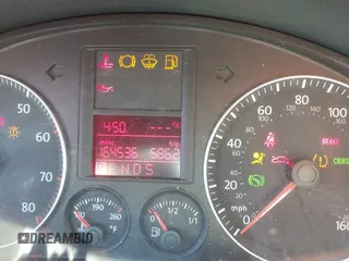 2007 Volkswagen Jetta 2.5 with VIN 3VWRF71K87M122916, listed as a IAAI auction lot 42299956 with 164,536 mi miles and . Bid and sale history available at DreamBid. Image 7.