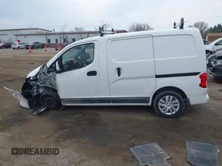 2015 Nissan NV200 SV with VIN 3N6CM0KN7FK693948, listed as a IAAI auction lot 42076494 with 217,175 mi miles and . Bid and sale history available at DreamBid. Image 14.