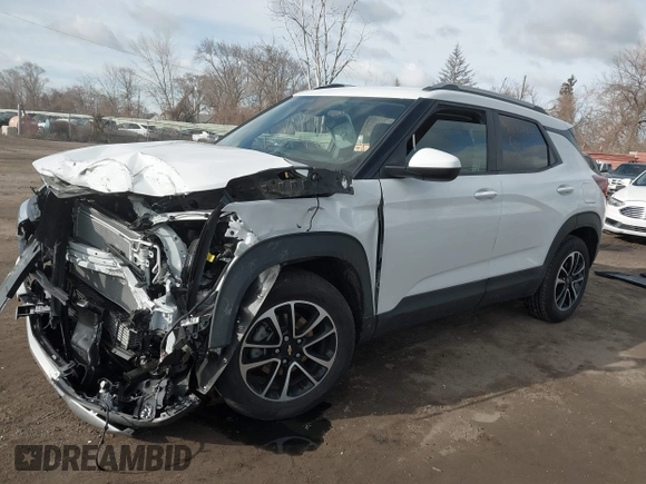 2024 Chevrolet TrailBlazer LT with VIN KL79MPSL2RB180818, listed as a IAAI auction lot 41870020 with 7,622 mi miles and . Bid and sale history available at DreamBid. Image 2.