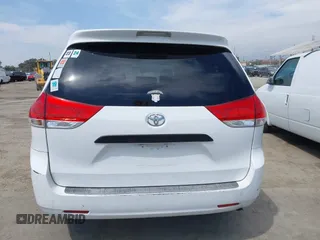 2011 Toyota Sienna with VIN 5TDZK3DCXBS011806, listed as a IAAI auction lot 41999946 with 219,907 mi miles. Bid and sale history available at carsss.com. Image 15.