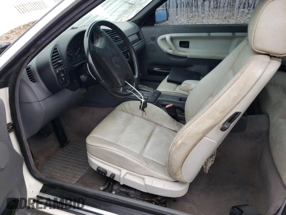 1994 BMW 3 Series 325iC with VIN WBABJ6326RJD36071, listed as a Copart auction lot 86887074 with 104,508 mi miles and Non Repairable. Bid and sale history available at carsss.com. Image 7.