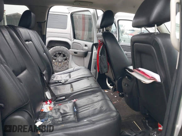 2014 GMC Yukon XL SLT with VIN 1GKS1KE08ER188302, listed as a IAAI auction lot 41531485 with 196,810 mi miles. Bid and sale history available at carsss.com. Image 8.