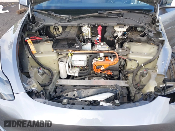 2024 Tesla Model Y Performance z VIN 7SAYGDEF5RA322392, wystawiony jako IAAI lot #41939339 z przebiegiem 20 808 mil mil oraz . Historia ofert i sprzedaży dostępna na DreamBid. Obrazek 10.