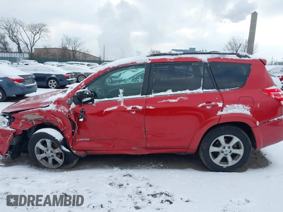 2011 Toyota RAV4 Ltd with VIN 2T3DF4DV9BW161054, listed as a IAAI auction lot 41304740 with 201,926 mi miles. Bid and sale history available at carsss.com. Image 14.