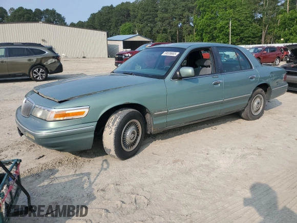 1997 Mercury Grand Marquis GS z VIN 2MELM74W2VX663313, wystawiony jako Copart lot #59539665 z przebiegiem 260 024 mil mil oraz Czysty tytuł • Clean title. Historia ofert i sprzedaży dostępna na DreamBid. Obrazek 1.