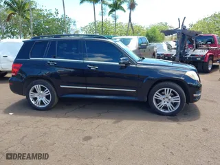 2013 Mercedes-Benz GLK-Class GLK 350 with VIN WDCGG5HB9DF974618, listed as a IAAI auction lot 41865083 with 142,850 mi miles. Bid and sale history available at carsss.com. Image 13.