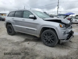 2020 Jeep Grand Cherokee Laredo E with VIN 1C4RJFAG4LC153597, listed as a Copart auction lot 49086085 with 44,337 mi miles and Salvage Title. Bid and sale history available at carsss.com. Image 4.