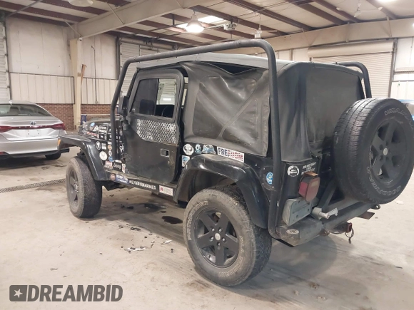 1999 Jeep Wrangler Sahara z VIN 1J4FY49S4XP432567, wystawiony jako IAAI lot #41562455 z przebiegiem Nie podano mil oraz . Historia ofert i sprzedaży dostępna na DreamBid. Obrazek 3.