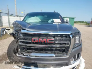 2022 GMC Yukon XL SLT with VIN 1GKS2GKT3NR233736, listed as a IAAI auction lot 37293147 with 27,196 mi miles. Bid and sale history available at carsss.com. Image 12.