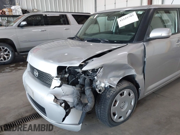 2009 Scion xB z VIN JTLKE50E091096548, wystawiony jako IAAI lot #42225785 z przebiegiem 97 027 mil mil oraz . Historia ofert i sprzedaży dostępna na DreamBid. Obrazek 6.