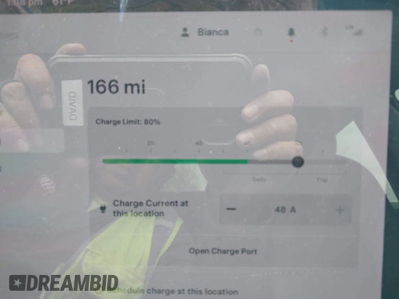 2020 Tesla Model 3 Long Range z VIN 5YJ3E1EB8LF790197, wystawiony jako IAAI lot #42053433 z przebiegiem 73 006 mil mil oraz . Historia ofert i sprzedaży dostępna na DreamBid. Obrazek 18.