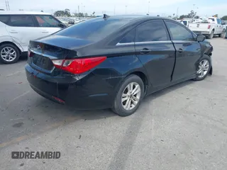 2012 Hyundai Sonata GLS with VIN 5NPEB4AC4CH462892, listed as a IAAI auction lot 41829985 with 220,605 mi miles and . Bid and sale history available at carsss.com. Image 4.