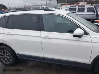 2018 Volkswagen Tiguan SEL with VIN 3VV2B7AX4JM140172, listed as a IAAI auction lot 41731061 with 103,459 mi miles. Bid and sale history available at carsss.com. Image 13.