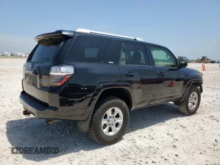 2015 Toyota 4Runner Limited with VIN JTEBU5JRXF5246746, listed as a Copart auction lot 60088645 with 170,162 mi miles and Salvage title. Bid and sale history available at DreamBid. Image 3.