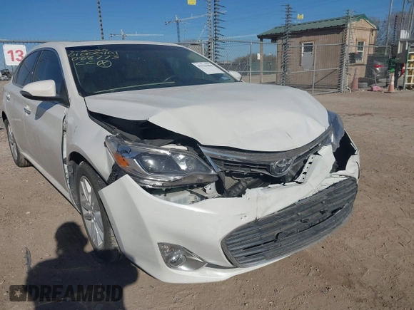 2014 Toyota Avalon Limited with VIN 4T1BK1EB0EU088773, listed as a IAAI auction lot 41723464 with 25,246 mi miles. Bid and sale history available at carsss.com. Image 6.