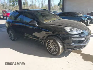 2014 Porsche Cayenne S z VIN WP1AB2A29ELA59028, wystawiony jako IAAI lot #42042098 z przebiegiem 42 625 mil mil oraz . Historia ofert i sprzedaży dostępna na DreamBid. Obrazek 1.