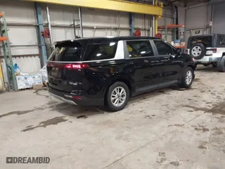 2024 Kia Carnival LX with VIN KNDNB4H39R6341607, listed as a IAAI auction lot 41506284 with 21,789 mi miles. Bid and sale history available at carsss.com. Image 4.