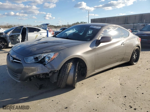 2013 Hyundai Genesis Coupe 2.0T with VIN KMHHT6KD8DU094443, listed as a Copart auction lot 82811614 with 74,340 mi miles and Clean Title. Bid and sale history available at carsss.com. Image 1.