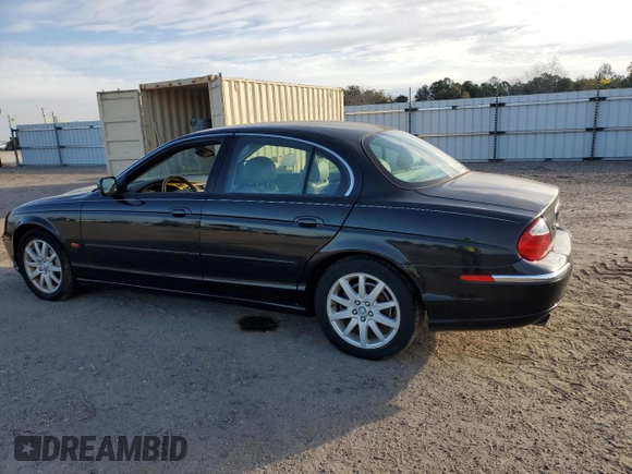 2000 Jaguar S-Type V8 z VIN SAJDA01D5YGL12576, wystawiony jako Copart lot #81679383 z przebiegiem 124 354 mil mil oraz Czysty tytuł • Clean title. Historia ofert i sprzedaży dostępna na DreamBid. Obrazek 2.