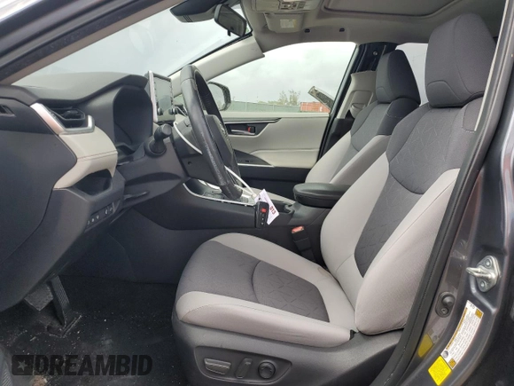 2022 Toyota RAV4 XLE with VIN JTMW1RFV6ND089457, listed as a Copart auction lot 47178465 with 43,850 mi miles and Salvage Title. Bid and sale history available at carsss.com. Image 7.