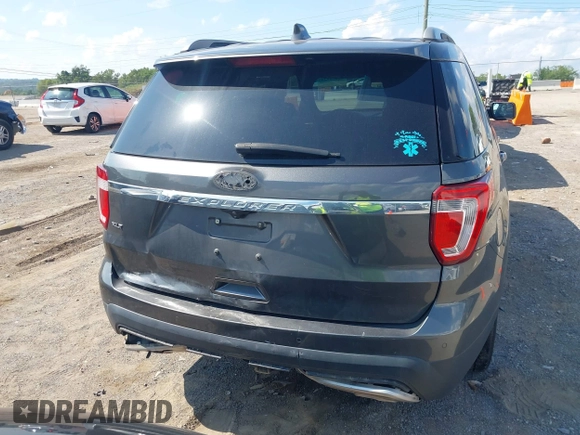 2017 Ford Explorer XLT z VIN 1FM5K7D85HGA07243, wystawiony jako IAAI lot #42672521 z przebiegiem 214 644 mil mil oraz . Historia ofert i sprzedaży dostępna na DreamBid. Obrazek 16.
