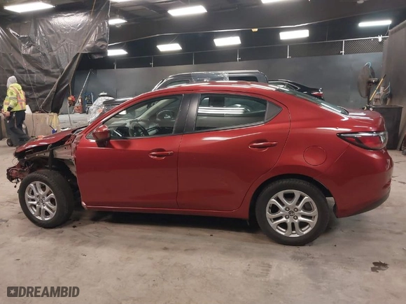 2018 Toyota Yaris iA with VIN 3MYDLBYV0JY315135, listed as a IAAI auction lot 41284774 with 64,561 mi miles. Bid and sale history available at carsss.com. Image 14.