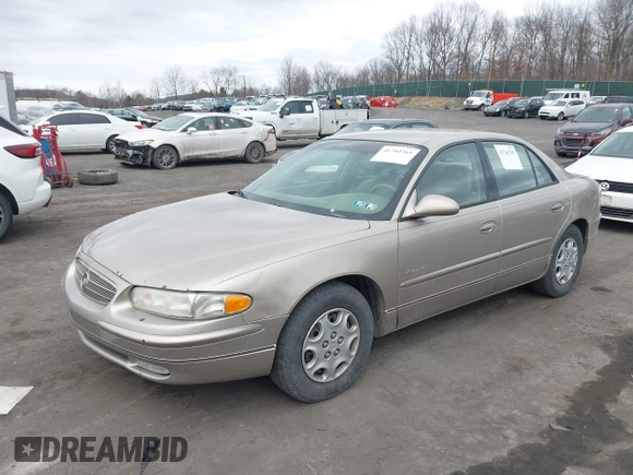2001 Buick Regal LS with VIN 2G4WB52K611325396, listed as a IAAI auction lot 41744765 with 231,014 mi miles. Bid and sale history available at carsss.com. Image 2.