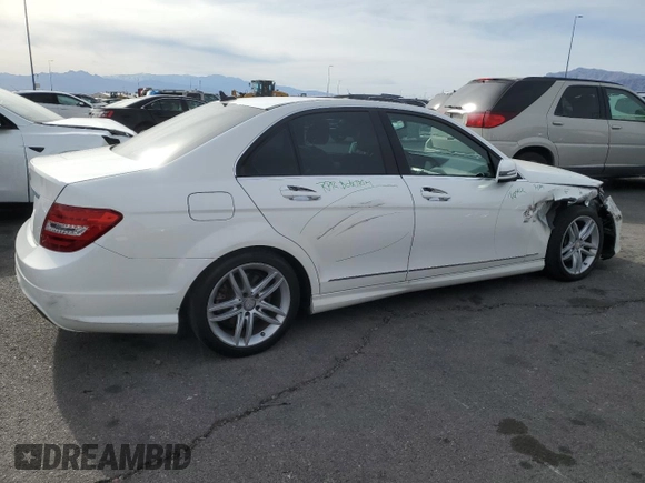 2014 Mercedes-Benz C 250 Sport с VIN WDDGF4HBXEG228554, выставлен на аукционе Copart как лот 49888675 с пробегом 133 533 миль миль и Списание • Salvage title. История ставок и продаж доступна на DreamBid. Изображение 3.