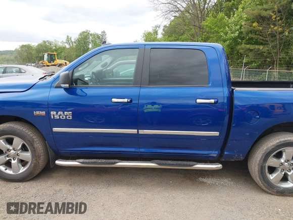 2017 Ram 1500 Big Horn z VIN 3C6RR7LT0HG523898, wystawiony jako IAAI lot #42333835 z przebiegiem 81 421 mil mil oraz . Historia ofert i sprzedaży dostępna na DreamBid. Obrazek 15.
