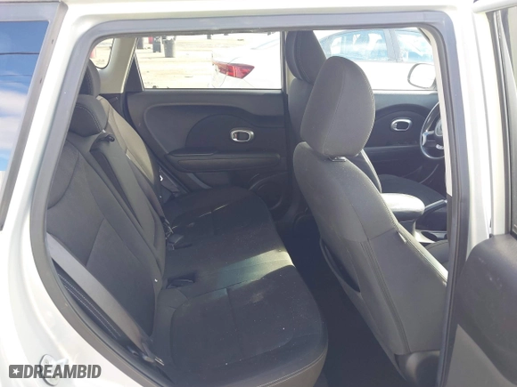 2014 Kia Soul with VIN KNDJN2A21E7740947, listed as a IAAI auction lot 41893763 with 152,807 mi miles. Bid and sale history available at carsss.com. Image 8.
