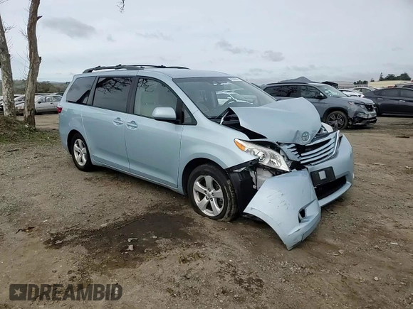 2015 Toyota Sienna LE AAS with VIN 5TDKK3DC0FS682599, listed as a Copart auction lot 45559945 with 66,031 mi miles and Salvage Title. Bid and sale history available at carsss.com. Image 11.