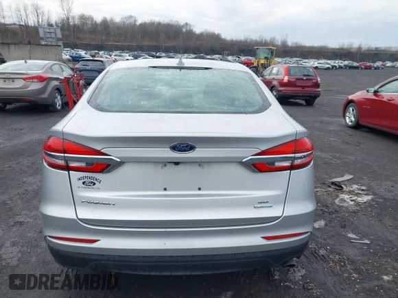 2019 Ford Fusion SE with VIN 3FA6P0HD7KR245691, listed as a IAAI auction lot 42023751 with 32,622 mi miles. Bid and sale history available at carsss.com. Image 16.
