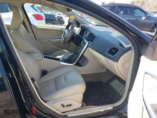 2013 Volvo S60 T5 Premier with VIN YV1612FS8D2218879, listed as a IAAI auction lot 41998703 with 139,085 mi miles. Bid and sale history available at carsss.com. Image 5.