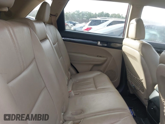 2013 Kia Sorento EX with VIN 5XYKU4A29DG325878, listed as a IAAI auction lot 41546222 with 346,852 mi miles and . Bid and sale history available at carsss.com. Image 8.
