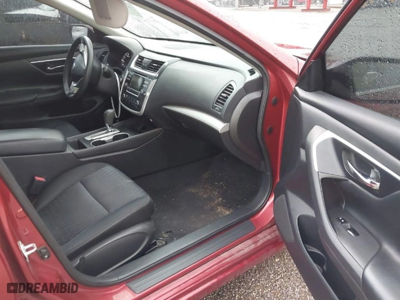 2016 Nissan Altima 2.5 SR with VIN 1N4AL3AP9GC171434, listed as a IAAI auction lot 40754509 with 170,996 mi miles. Bid and sale history available at carsss.com. Image 5.