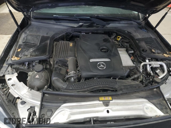 2018 Mercedes-Benz C 300 z VIN 55SWF4JB5JU219795, wystawiony jako Copart lot #53573385 z przebiegiem 109 462 mil mil oraz Czysty tytuł • Clean title. Historia ofert i sprzedaży dostępna na DreamBid. Obrazek 11.