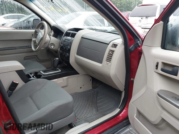 2008 Ford Escape XLS with VIN 1FMCU92Z78KA14569, listed as a IAAI auction lot 42618625 with 185,227 mi miles and . Bid and sale history available at DreamBid. Image 5.