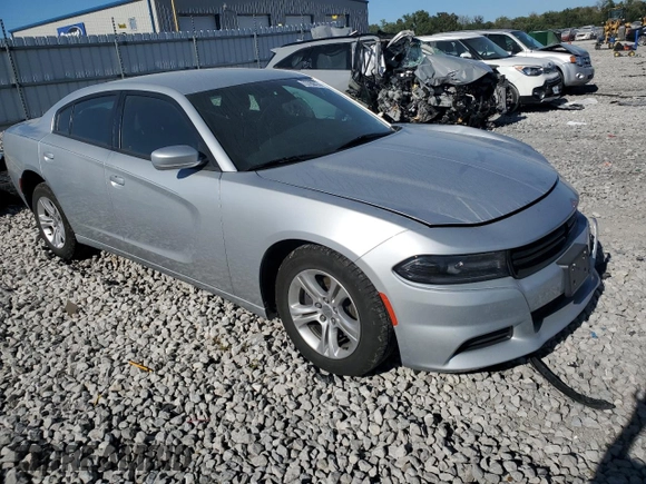 2020 Dodge Charger SXT with VIN 2C3CDXBG8LH189215, listed as a Copart auction lot 73760474 with 32,956 mi miles and Salvage Title. Bid and sale history available at carsss.com. Image 4.