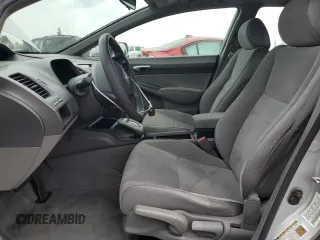 2006 Honda Civic LX z VIN 1HGFA16506L139120, wystawiony jako Copart lot #58874925 z przebiegiem 147 123 mil mil oraz Szkoda całkowita • Salvage title. Historia ofert i sprzedaży dostępna na DreamBid. Obrazek 7.