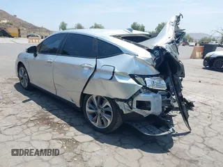 2018 Honda Clarity Touring z VIN JHMZC5F31JC021516, wystawiony jako IAAI lot #42478787 z przebiegiem 87 519 mil mil oraz . Historia ofert i sprzedaży dostępna na DreamBid. Obrazek 3.