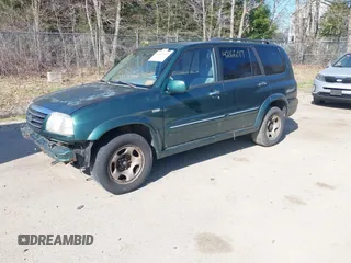 2002 Suzuki XL-7 Standard with VIN JS3TX92V124124409, listed as a IAAI auction lot 42166017 with 194,418 mi miles. Bid and sale history available at carsss.com. Image 2.
