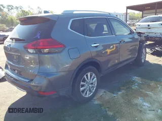 2017 Nissan Rogue SV with VIN JN8AT2MT8HW143173, listed as a IAAI auction lot 41880943 with 102,806 mi miles. Bid and sale history available at carsss.com. Image 4.
