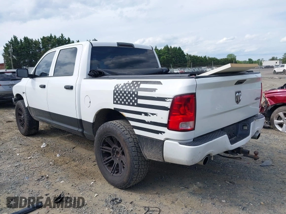 2015 Ram 1500 Express z VIN 1C6RR7KT0FS599158, wystawiony jako IAAI lot #42204986 z przebiegiem 113 478 mil mil oraz . Historia ofert i sprzedaży dostępna na DreamBid. Obrazek 3.