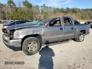 2006 Chevrolet Silverado 1500 LT1 with VIN 2GCEK13NX61197611, listed as a Copart auction lot 47268635 with 166,306 mi miles and Salvage Title. Bid and sale history available at carsss.com. Image 1.